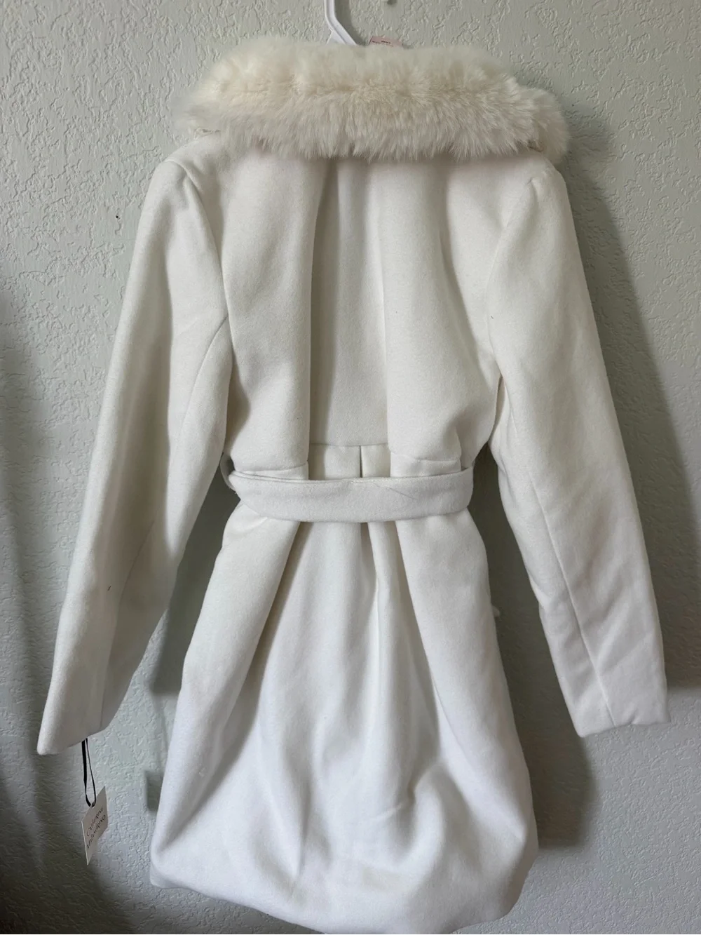 Catherine Malandrino Cream Faux Fur Collar Wrap Trench Coat